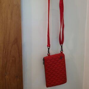 Lug - Peekaboo 2 Classic VL Convertible Crossbody Bag